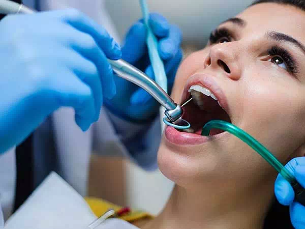 endodonzia-e-devitalizzazione-dei-denti